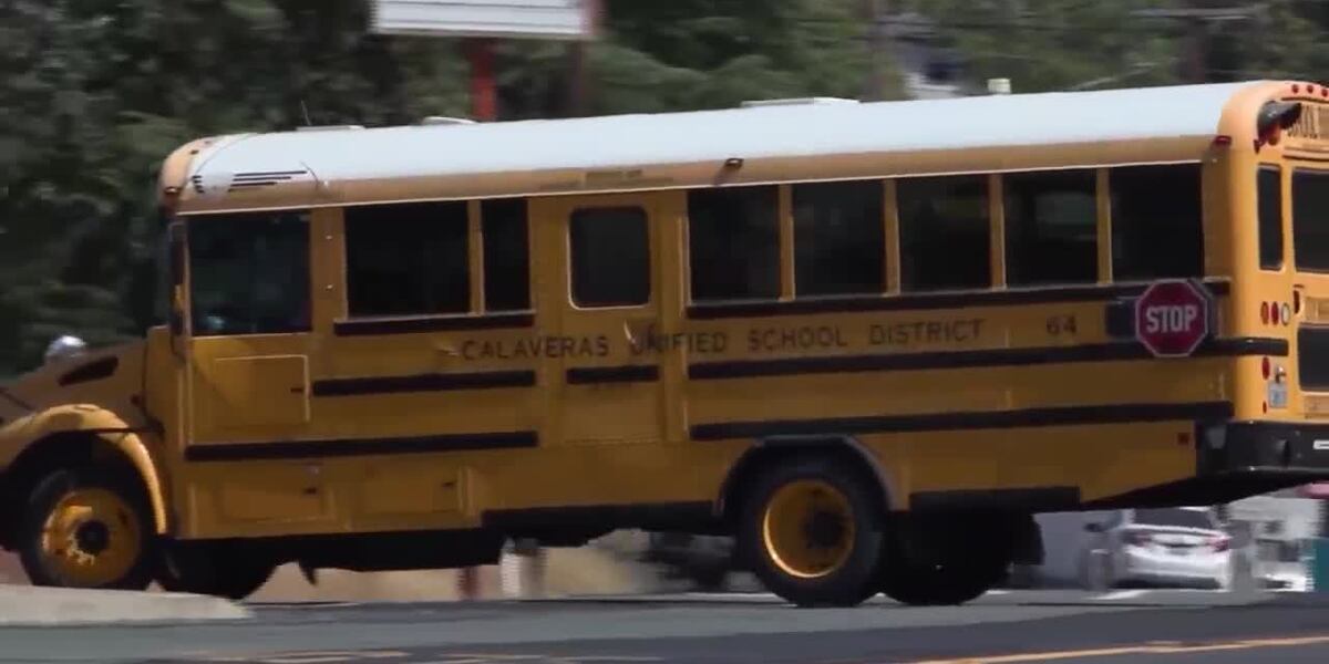 Parent accused of breaking school bus door, climbing inside to confront bus driver