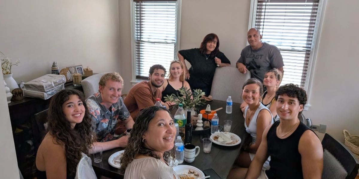 गौरव की संस्कृति: बैड बनी और लातीनी प्रतिनिधित्व पर क्रुम्बेकर परिवार