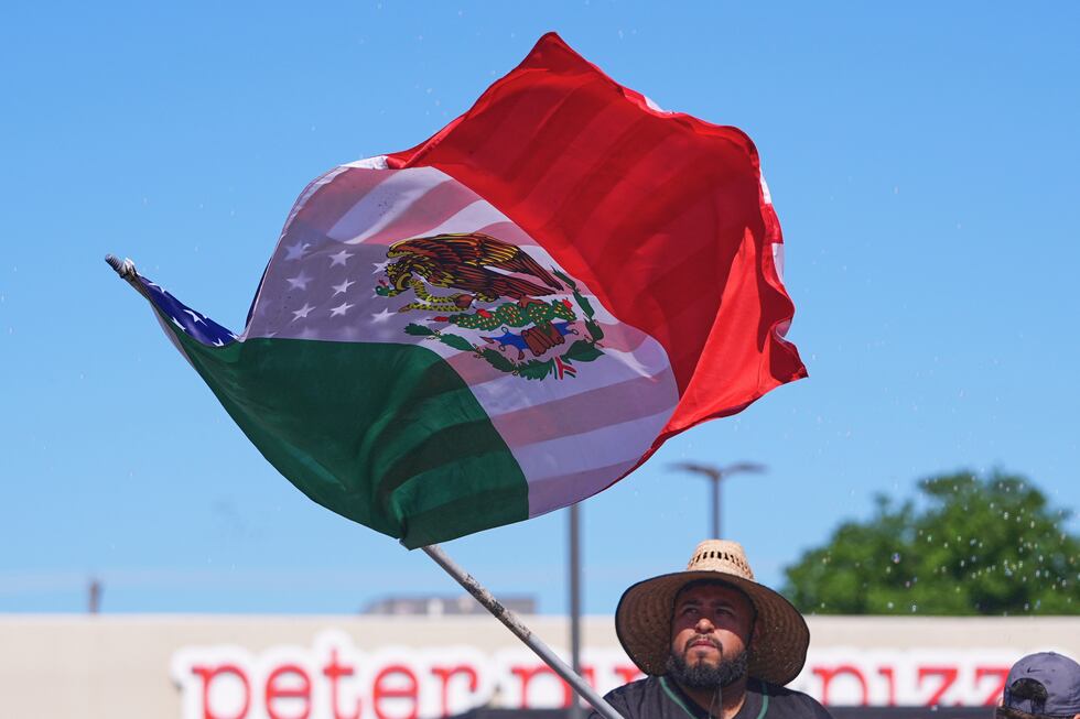 Float Rider Cinco de Mayo celebrates resilience and culture of Mexican people