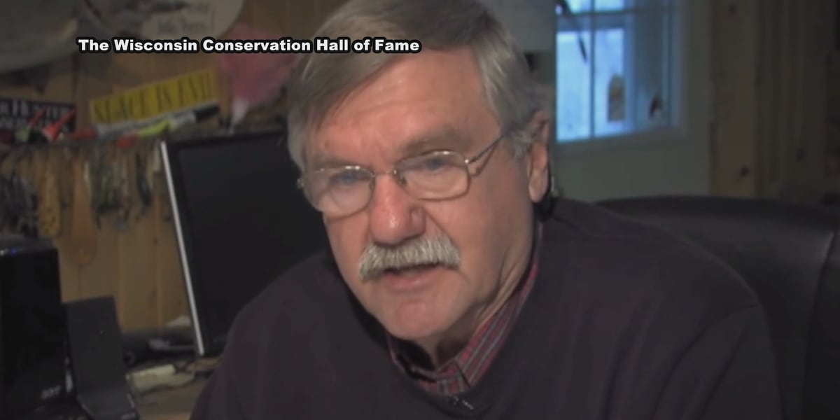 Dave Carlson inducted into Wisconsin Conservation Hall of Fame Dave Carlson inducted into Wisconsin Conservation Hall of Fame