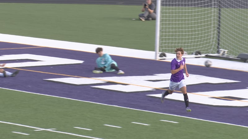 Eau Claire Memorial boys soccer topped Wausau West to win the regional final